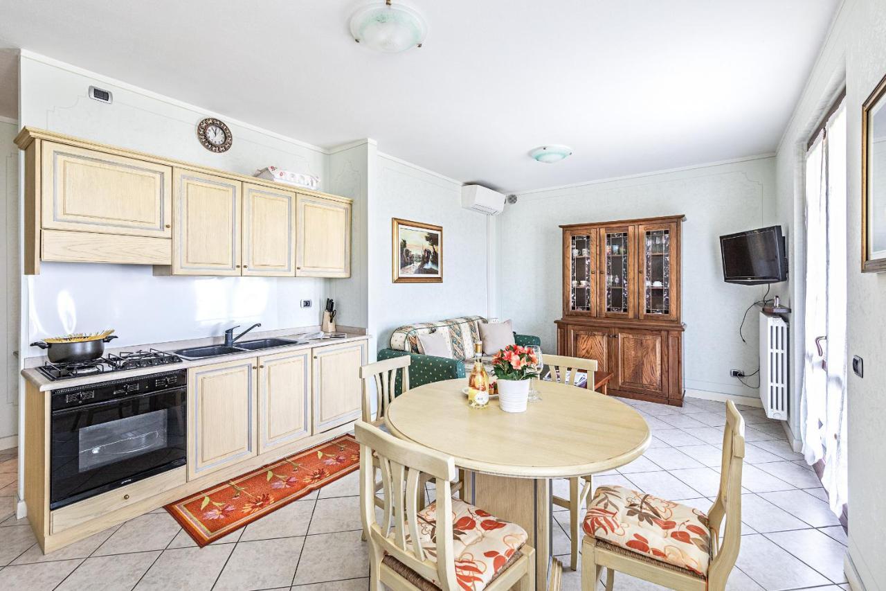 I Mosaici Apartments By Wonderful Italy Sirmione Exterior foto