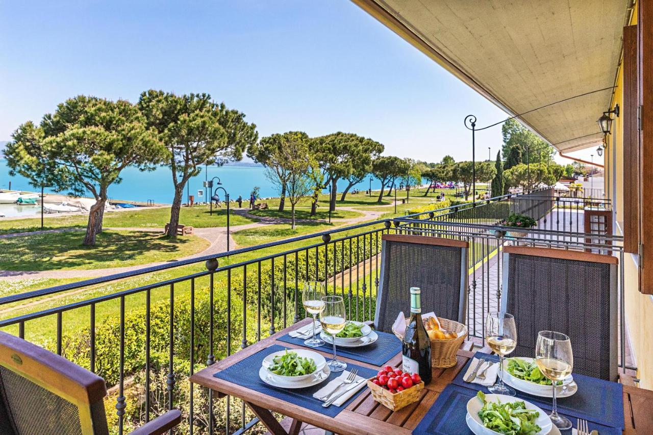 I Mosaici Apartments By Wonderful Italy Sirmione Exterior foto